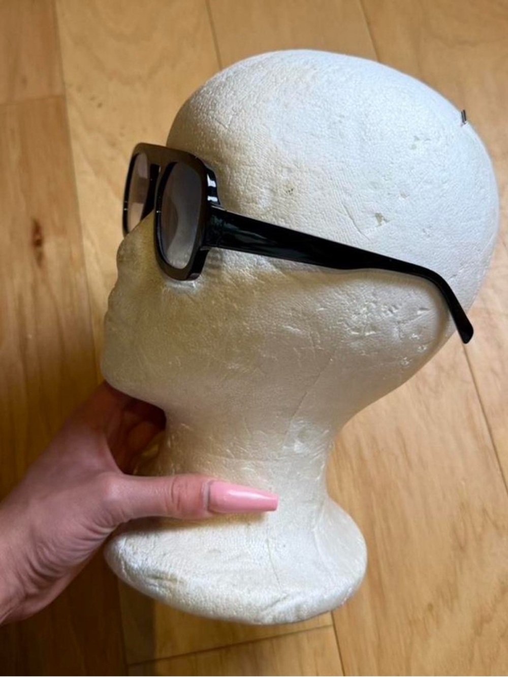 Oversized Geometric Sunglasses - Retro Style - Picture 4 of 5